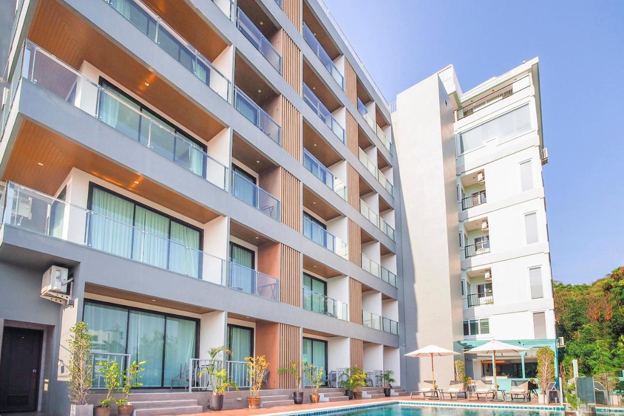 Blooming Hill Boutique Suites Pattaya Exterior foto