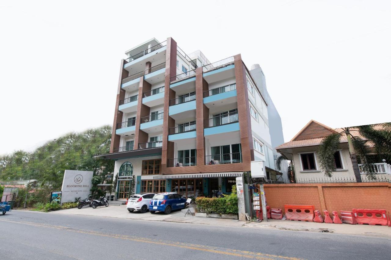 Blooming Hill Boutique Suites Pattaya Exterior foto
