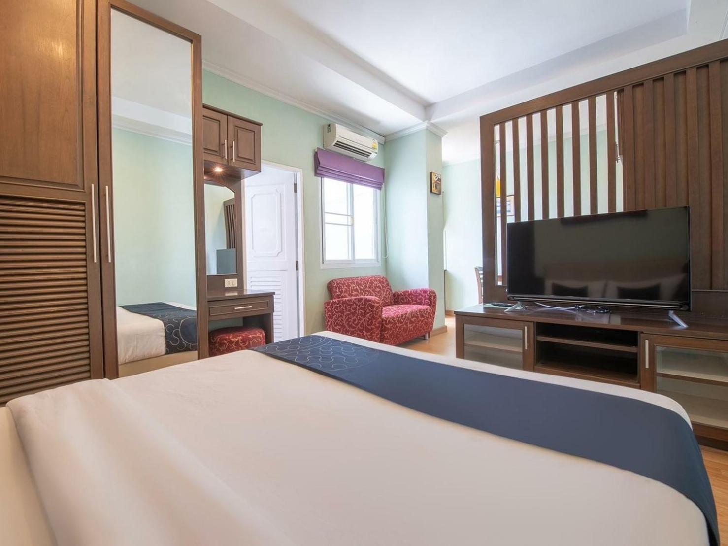 Blooming Hill Boutique Suites Pattaya Exterior foto